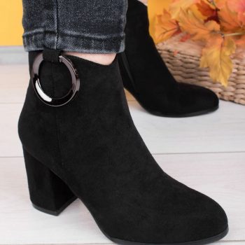 Жіночі чорні черевики "Колє"